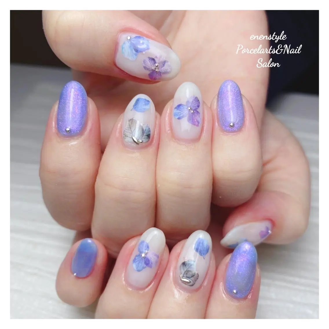 ミディアム ネイル 🐾enen style 🐾のネイルデザイン