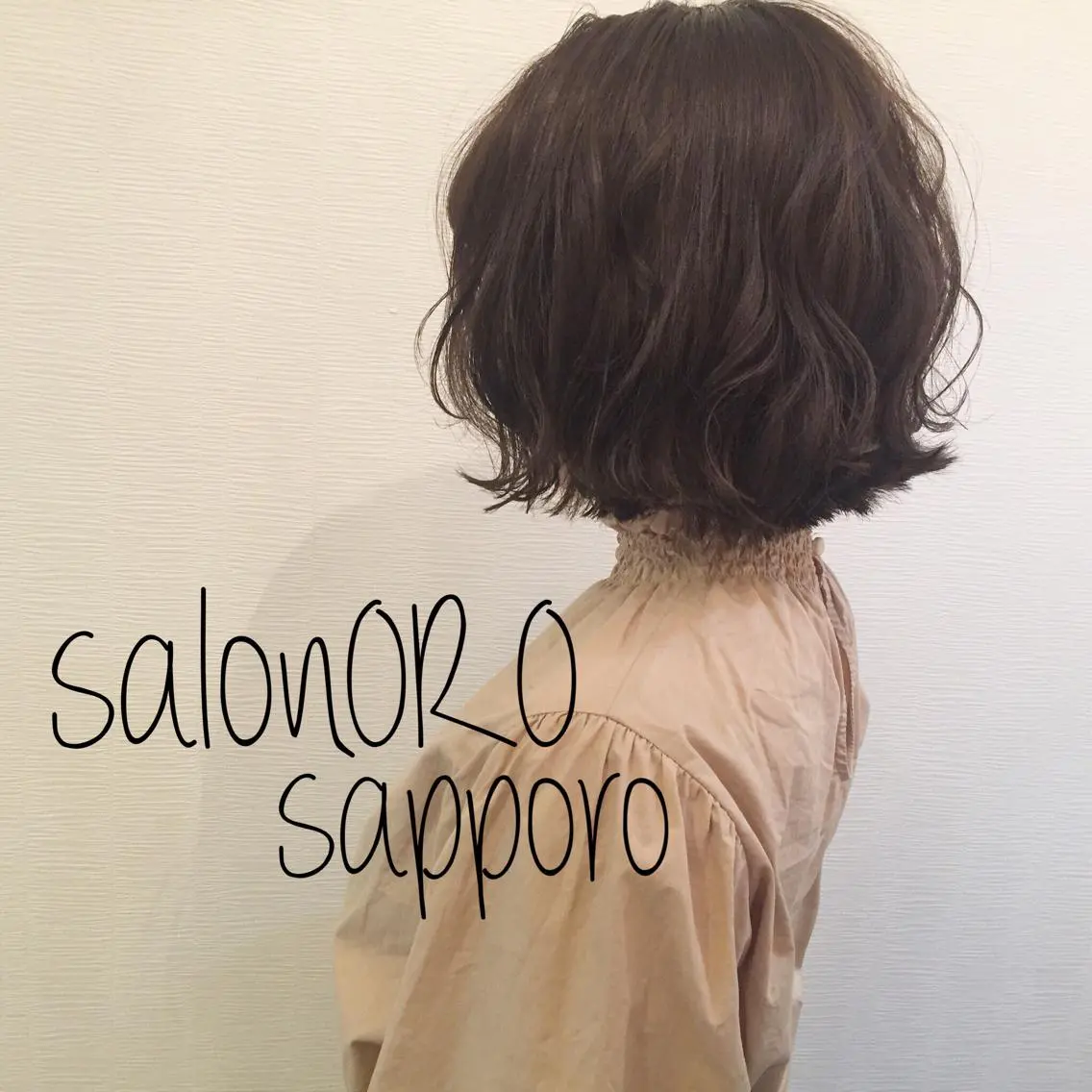 ミディアム カラー 切りっぱなしボブ アッシュ アッシュグレー アッシュグレージュ ブリーチ カット ヘアカラー トリートメント 池田 真由美のヘアスタイル