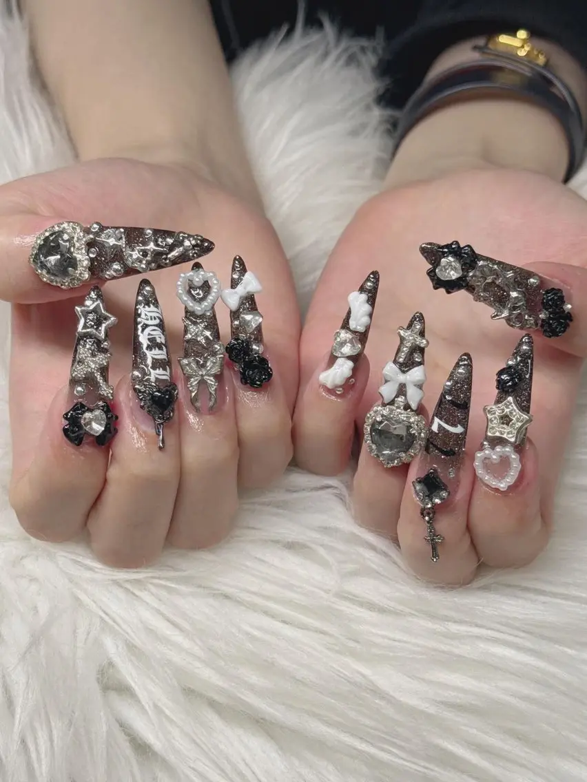ネイル Lee Nailsのネイルデザイン