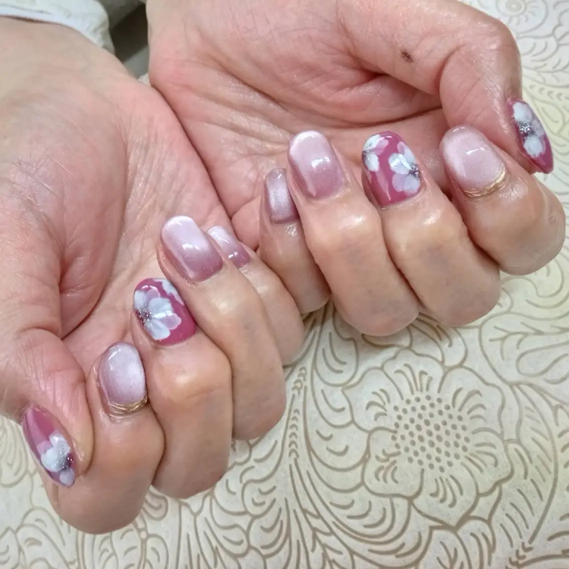 ネイル フラワーネイル precious nail roomのネイルデザイン