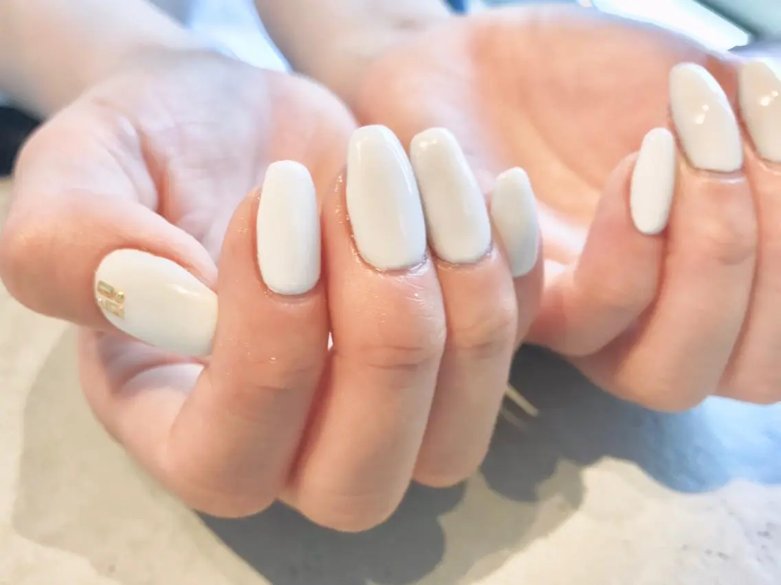 ネイル ワンカラーネイル ホワイト Baden Nail ﾊﾞ-ﾃﾞﾝ ﾈｲﾙのネイルデザイン