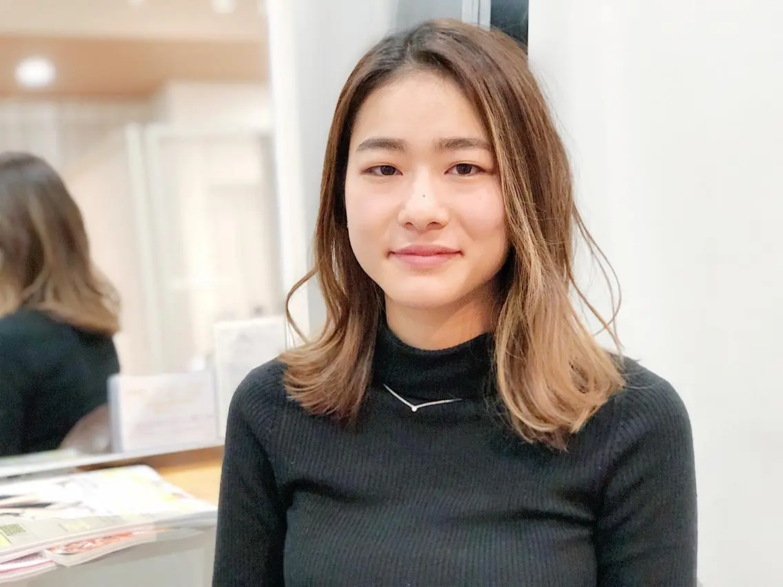 ミディアム カラー バレイヤージュ グラデーションカラー レイヤーカット タカハシ ハヤトのヘアスタイル