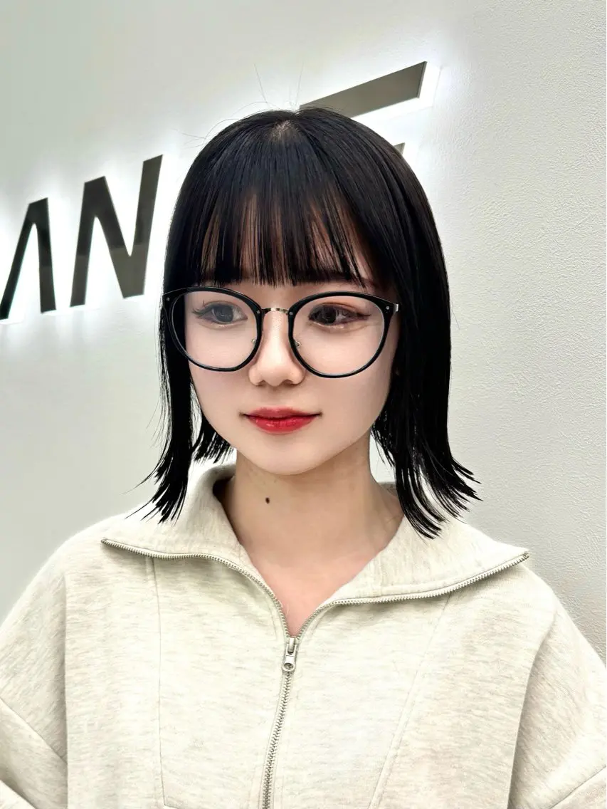 ショート カラー ヘアアレンジ カット ヘアカラー 縮毛矯正 トリートメント ヘッドスパ ヘアセット 縮毛矯正🤍 ボブ/ HIKARIのヘアスタイル