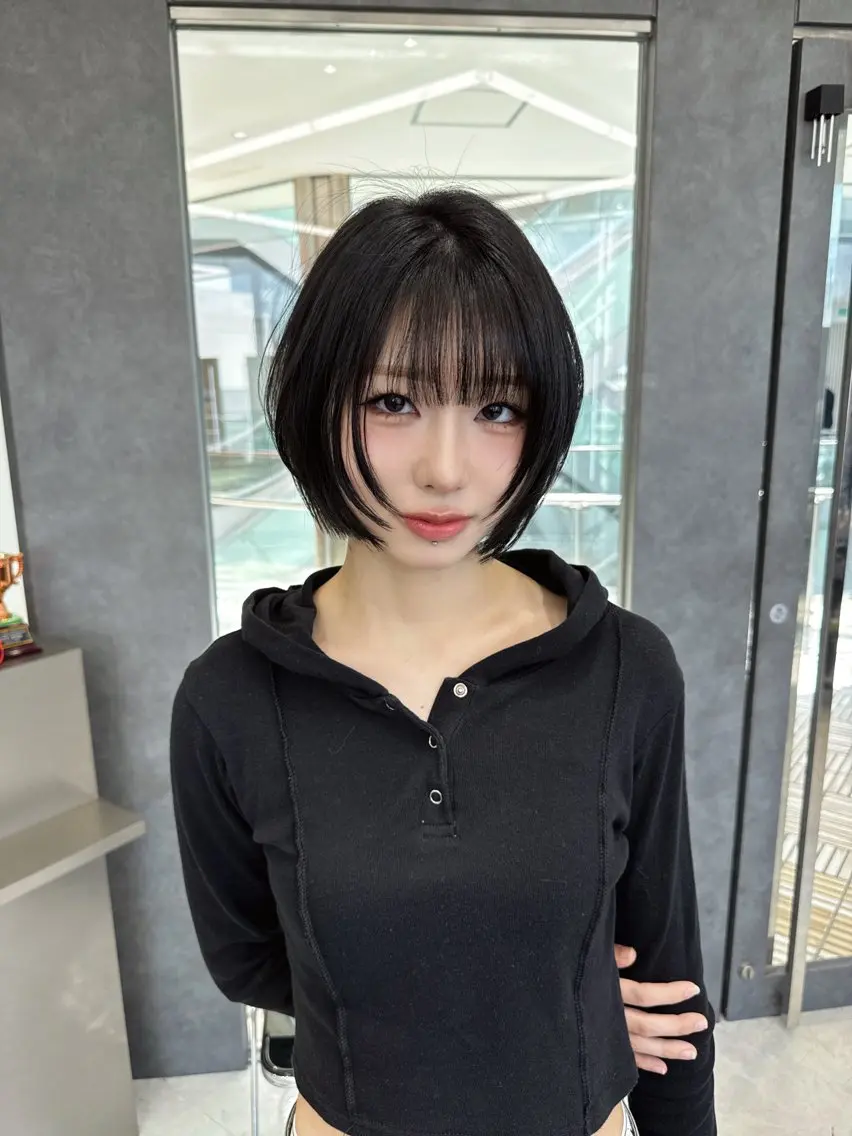 ショート カラー ヘアアレンジ カット トリートメント 韓国ヘア🖤/透明感 shihoのヘアスタイル