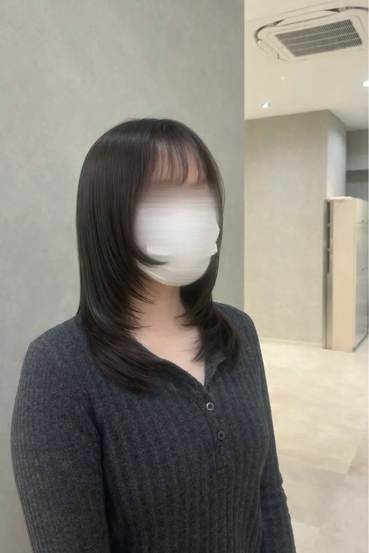 ミディアム 顔周りカット レイヤーカット 鈴木 美音のヘアスタイル