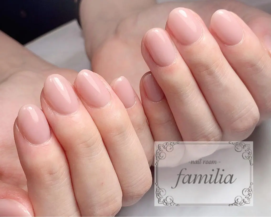 ネイル ハンドネイル -nailroom- familiaのネイルデザイン