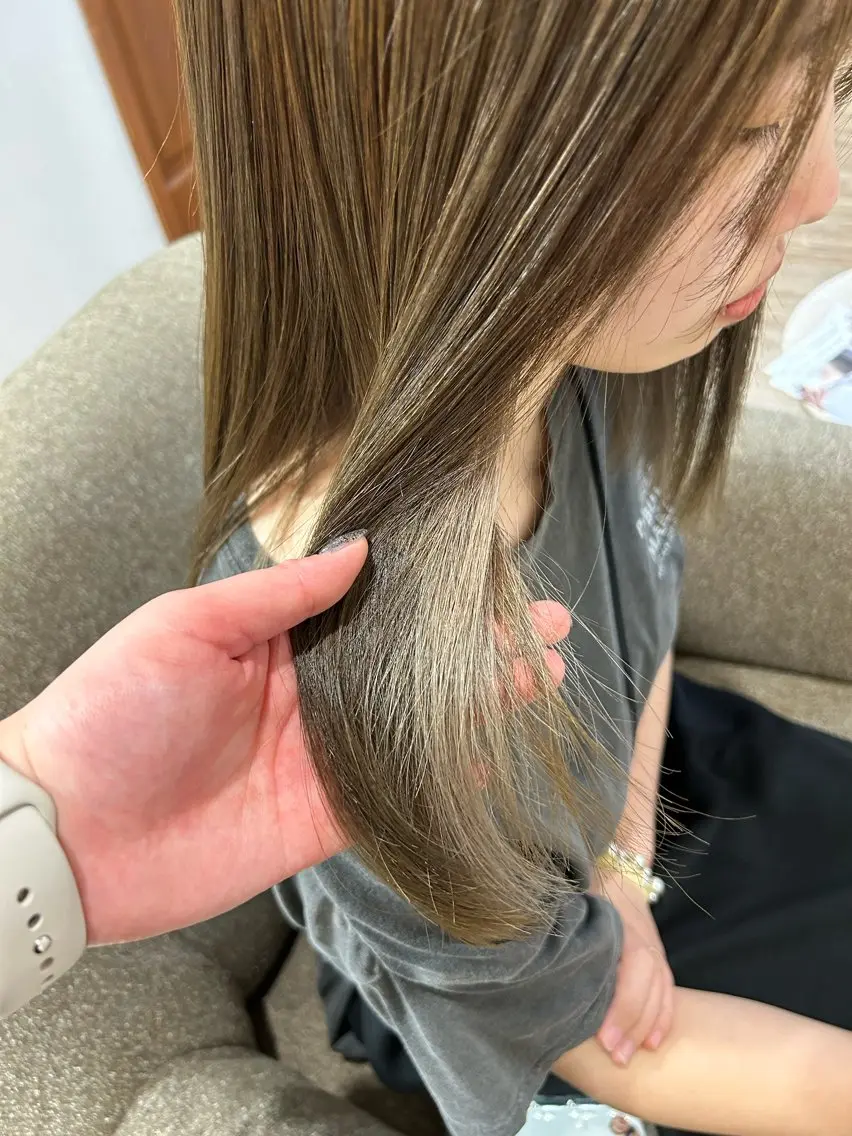 ミディアム 髪質改善 トリートメント カット ヘアカラー 齋藤 未夢のヘアスタイル