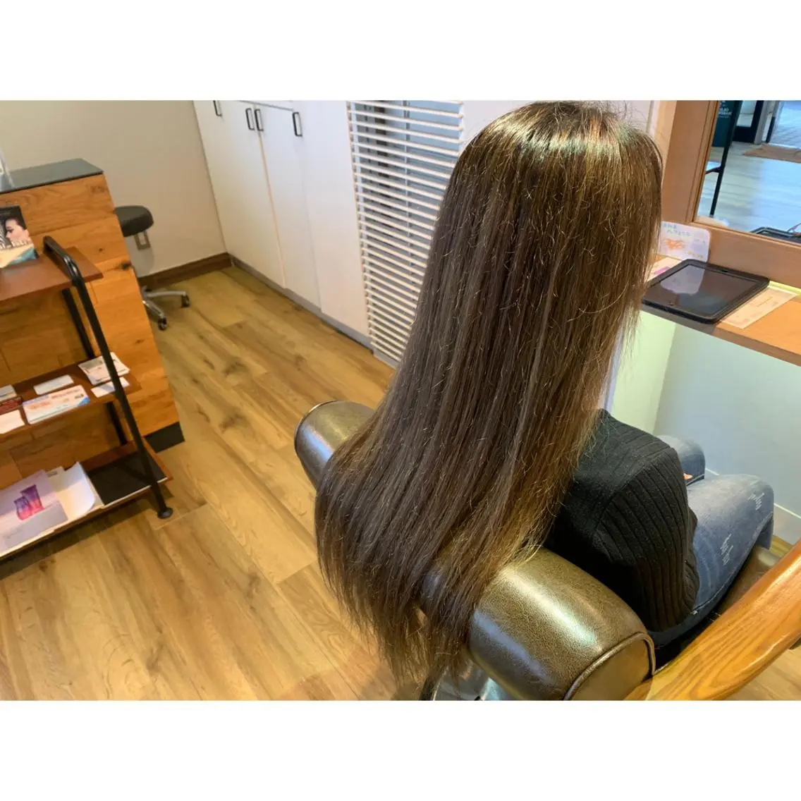 ロング カラー ベージュカラー ヘアカラー トリートメント ツキダテ ユイのヘアスタイル