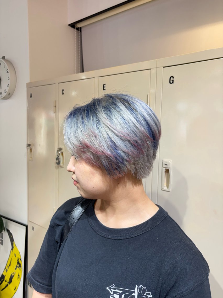 ショート カラー ヘアカラー トリートメント 🧤高明度ハイトーン 🧤莉音のヘアスタイル