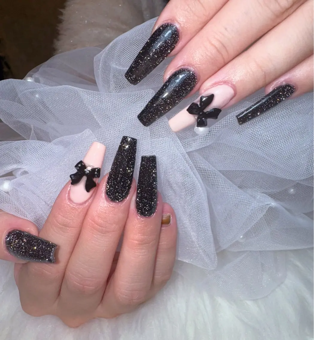 ネイル ブルー フラッシュネイル ロングネイル リボン 冬ネイル ハンドネイル Nail Salon K&Rのネイルデザイン