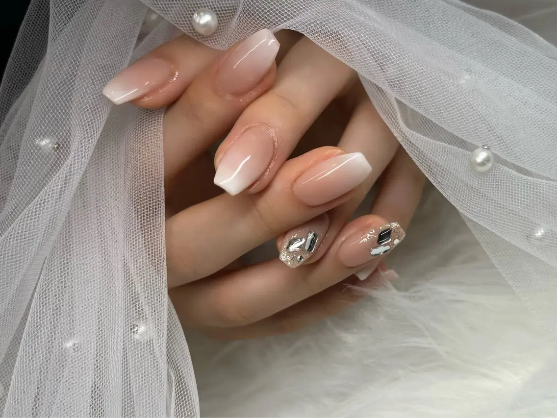 ネイル ハンドネイル Ravi【胡町】 伊藤のネイルデザイン