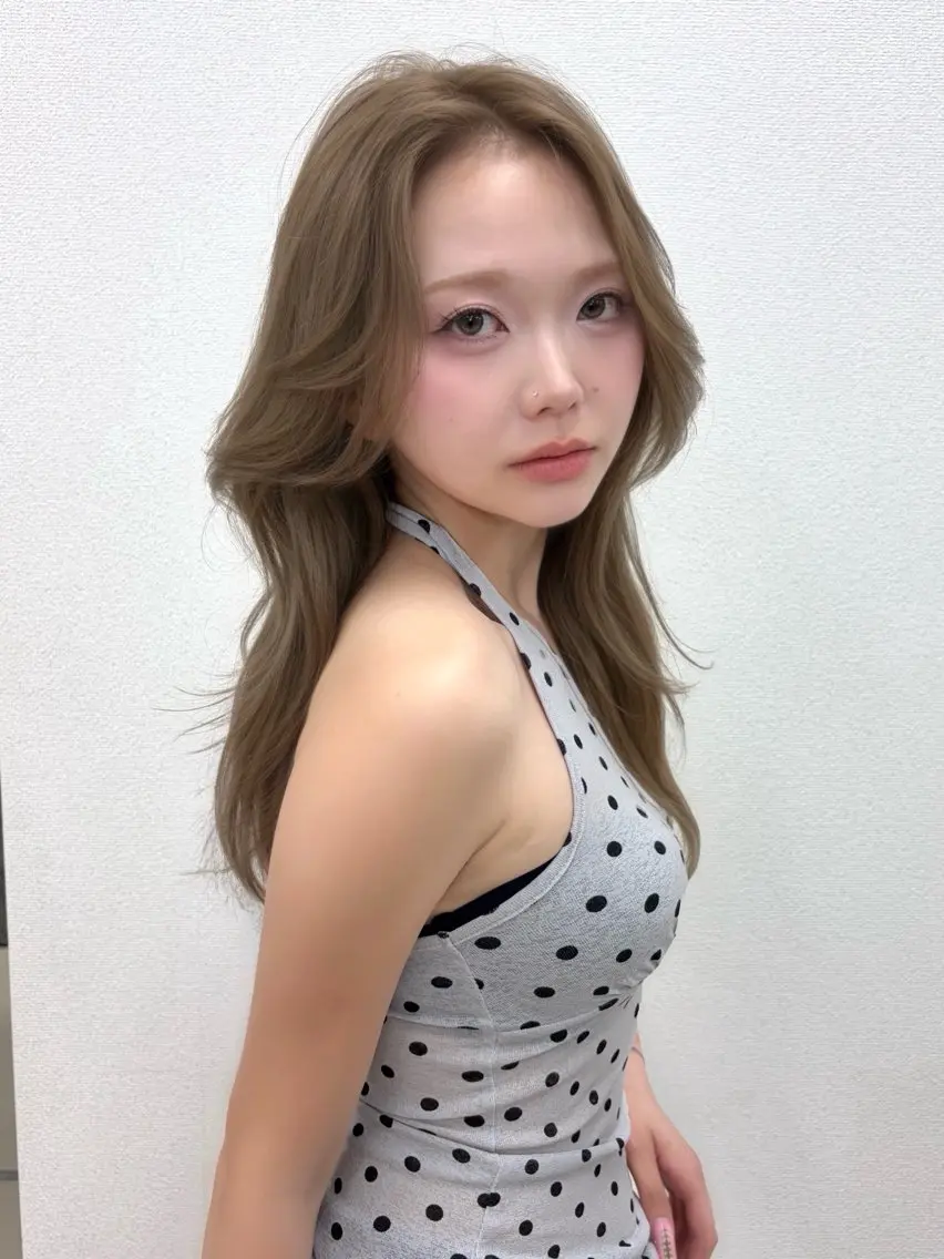 ロング カラー ベージュカラー オリーブベージュ ヘアカラー ✨無料カット募集中✨ ONYXのヘアスタイル