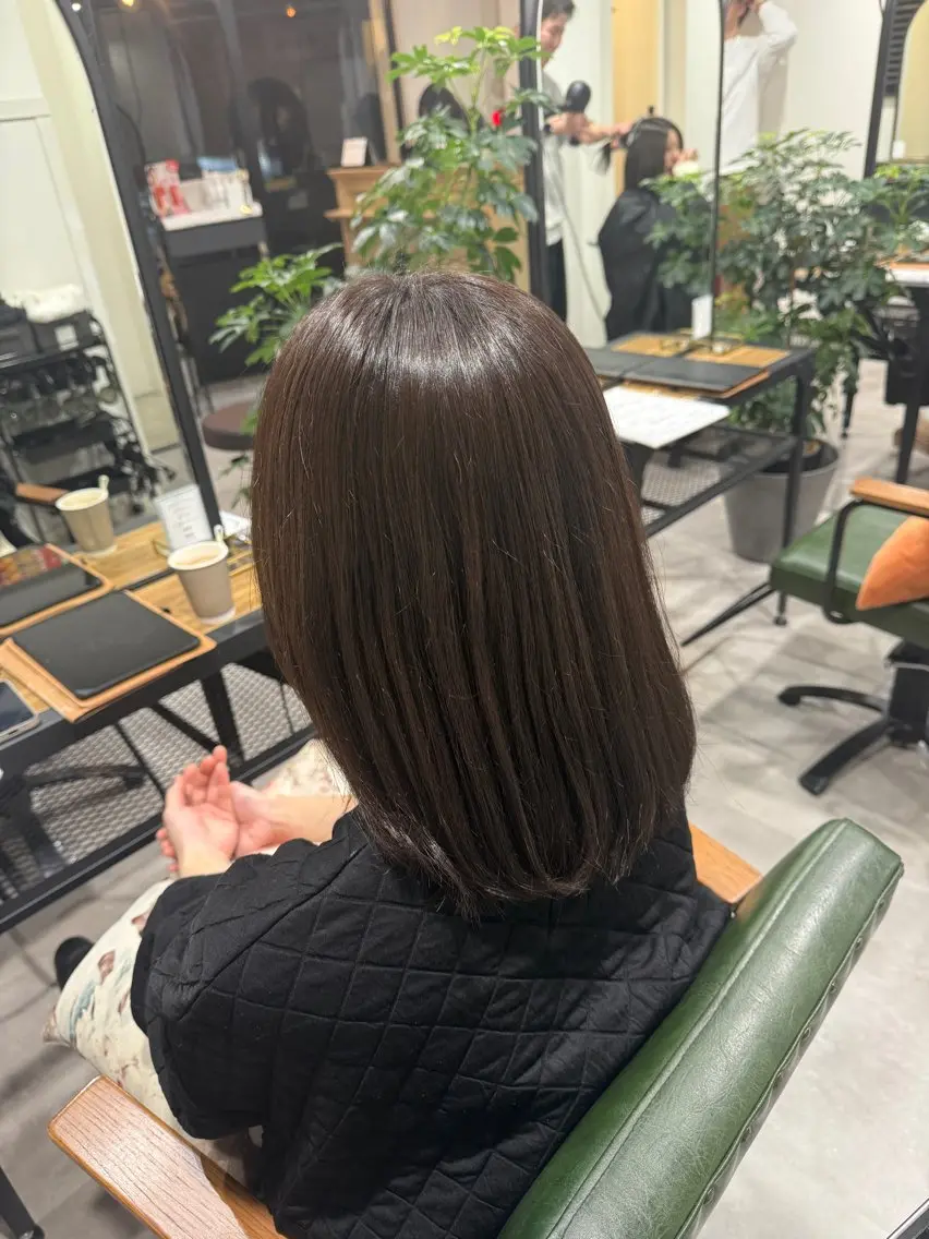 ミディアム カット ヘアカラー オリーブ🫒レイヤー /平尾/りの‎🤍のヘアスタイル