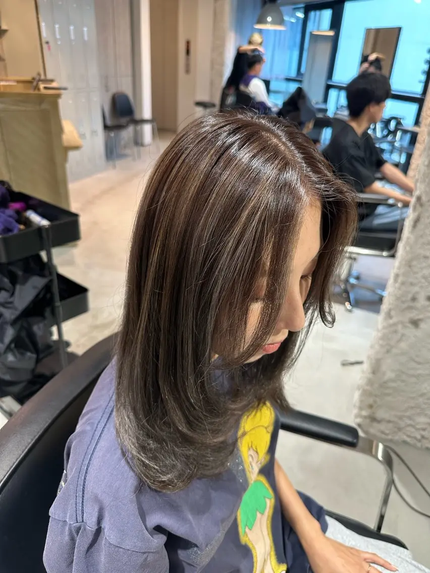 ミディアム カラー ヘアアレンジ カット ヘアカラー トリートメント 久米 治仁のヘアスタイル