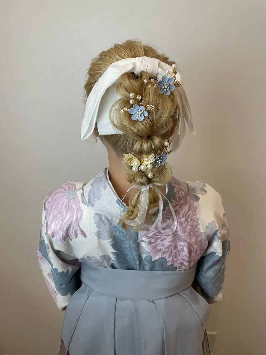 ヘアアレンジ 楢本 彩耶のネイルデザイン