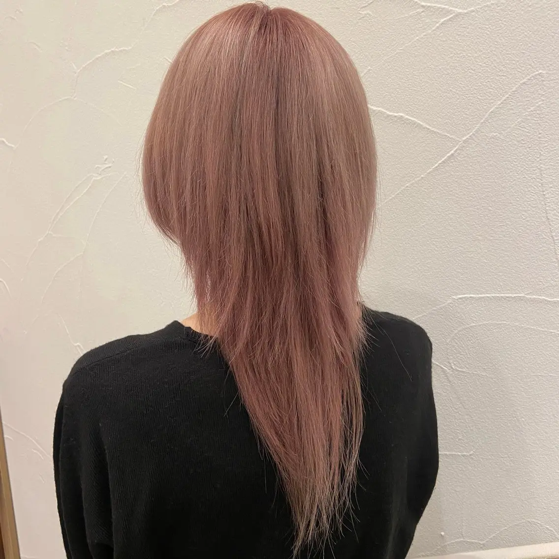 ロング カラー ベージュカラー ブリーチ ピンクカラー ピンクベージュ カット ヘアカラー 🌙Ash中目黒 坪内沙月🌙のヘアスタイル