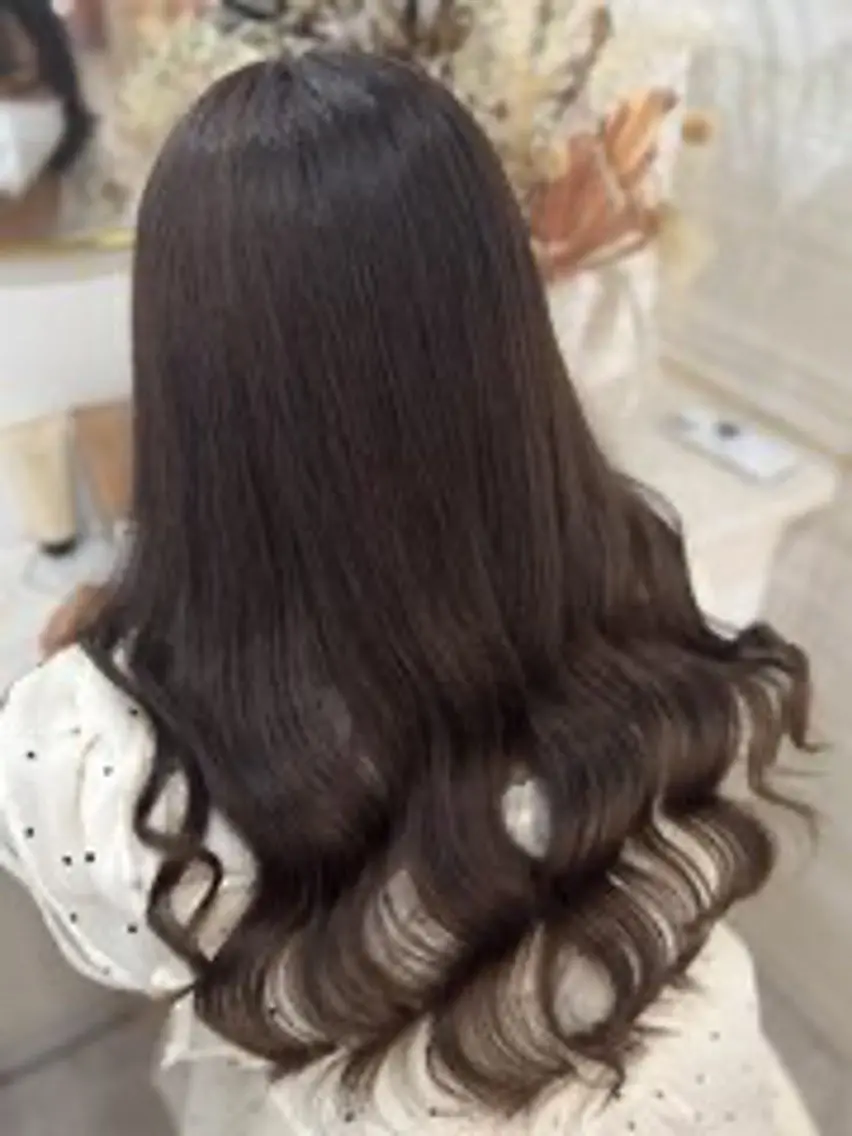 ロング カラー 💜eluあやね💜 🫧カラー・縮毛矯正のヘアスタイル