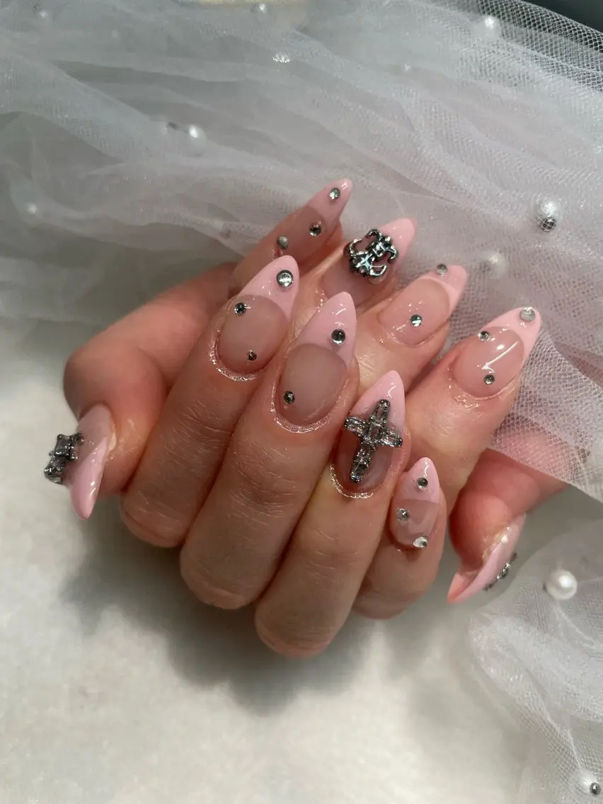 ネイル ハンドネイル I-nail Moeのネイルデザイン