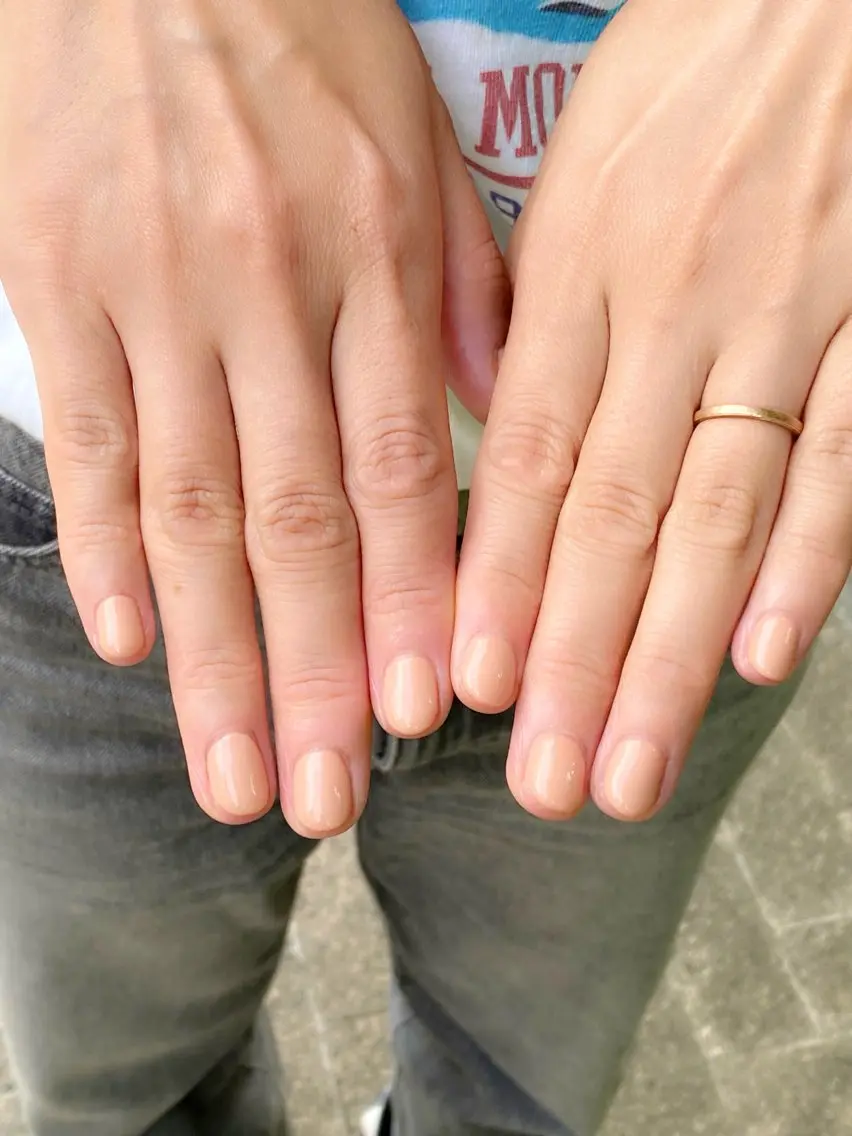 ネイル オフィスネイル ワンカラーネイル シンプルネイル ハンドネイル iro+ nailのネイルデザイン
