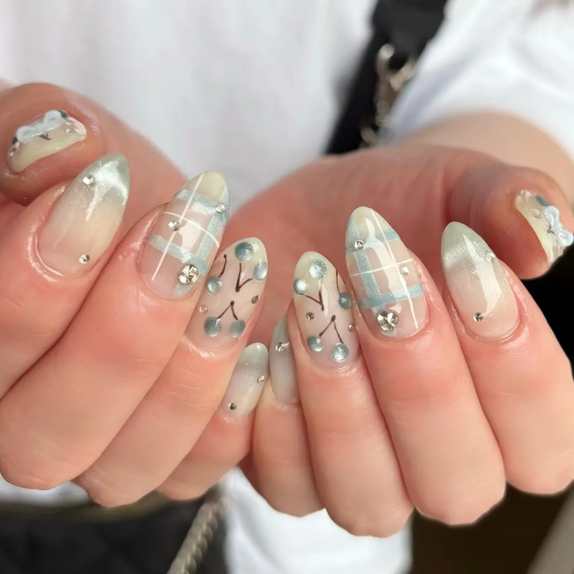 ネイル ハンドネイル flore nailのネイルデザイン