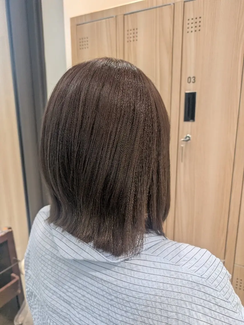 カラー ミディアム アッシュ カット ヘアカラー 田端みおと🐱 SoZoBridgeのヘアスタイル