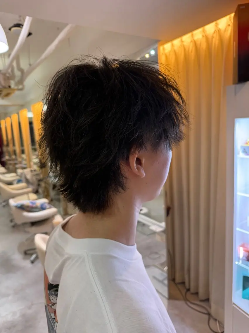 メンズ マッシュウルフ マッシュ メンズウルフカット ウルフカット カット 岩佐 優之心のヘアスタイル