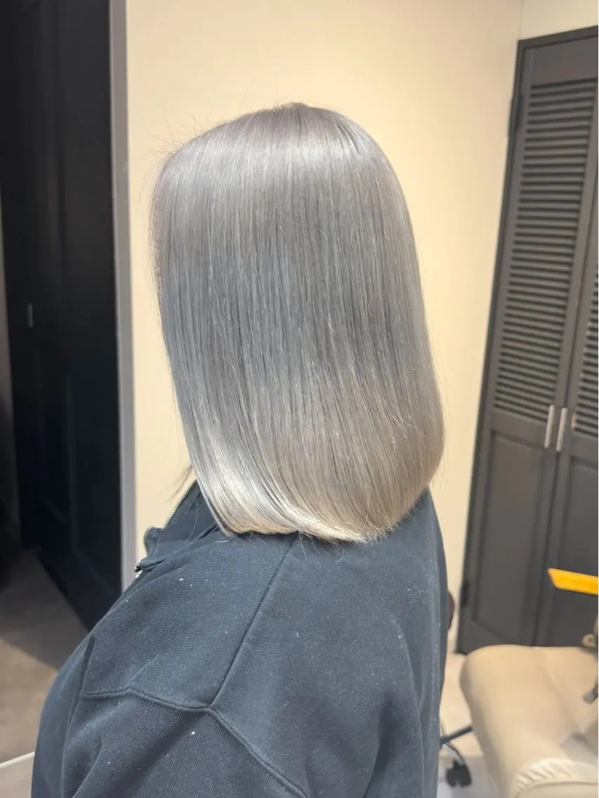 ミディアム カラー ヘアアレンジ ブリーチ ダブルカラー イヤリングカラー イルミナカラー ブリーチなしカラー 立川レイヤー 透明感カラーaoiのヘアスタイル