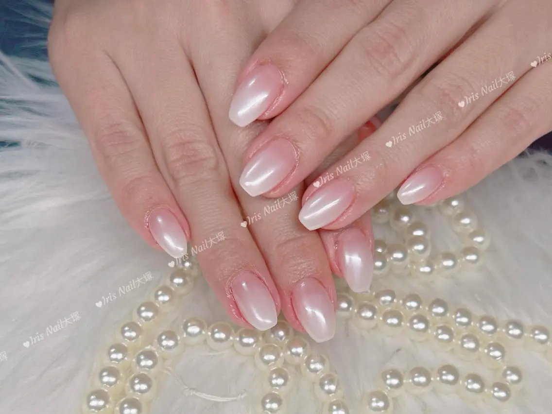 ネイル オーロラネイル ハンドネイル ハンドケア 🍒IRIS Nail🌸のネイルデザイン