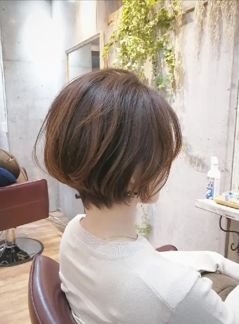 ⭐人気No.4⭐デザインカット & イルミナカラー(ダメージレス)orアディクシーカラーの写真
