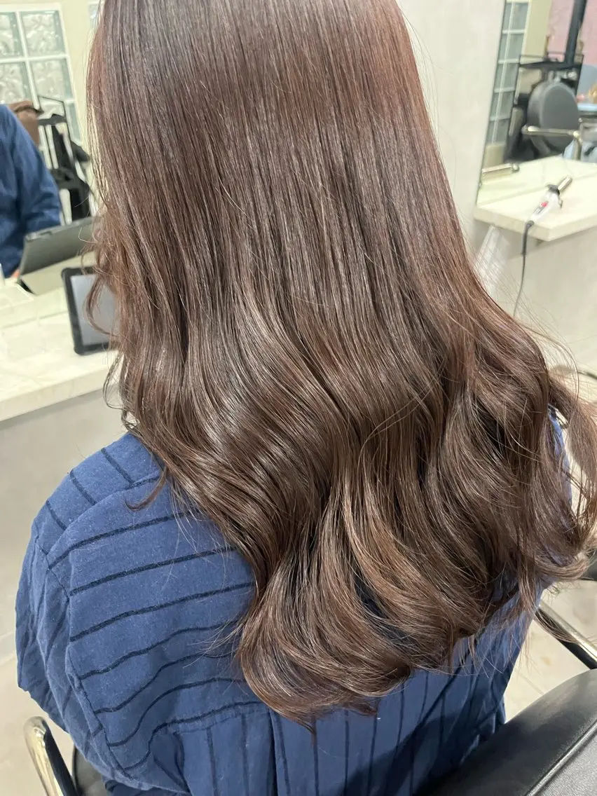 ロング カラー ブラウンカラー anon Loemのヘアスタイル