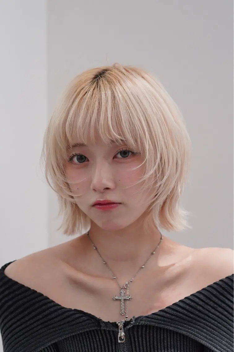 ショート カラー ボブレイヤー ボブ レイヤーカット 髪質改善カラー Unami 太田英寿のヘアスタイル