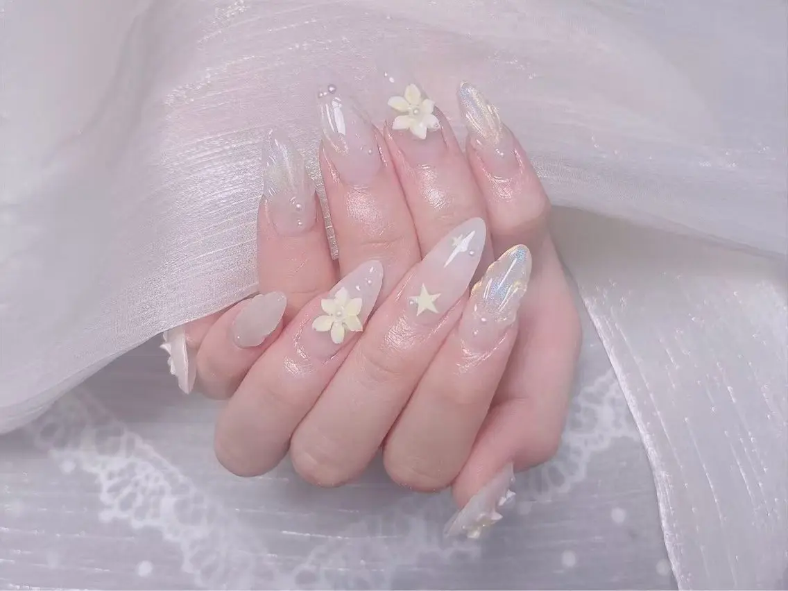 ネイル ハンドネイル Kari ネイルサロンのネイルデザイン