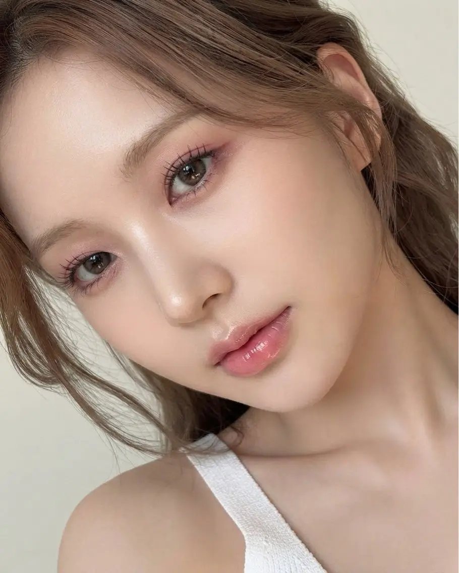 眉の濃さが気になる方へ◎ふんわり柔らかく仕上がる美眉wax&カラー ¥8,500の写真