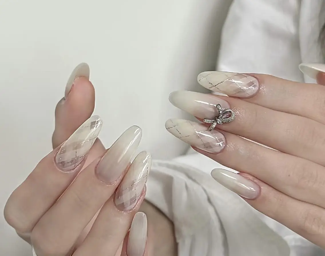 ネイル ハンドネイル エリ🫧 nail池袋東口のネイルデザイン