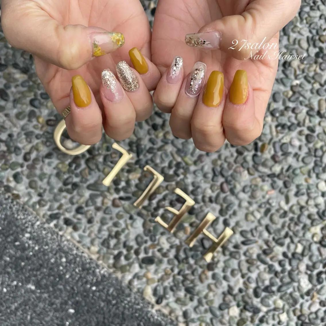 ネイル ニュアンスネイル 黄色 27salon yuinaのネイルデザイン