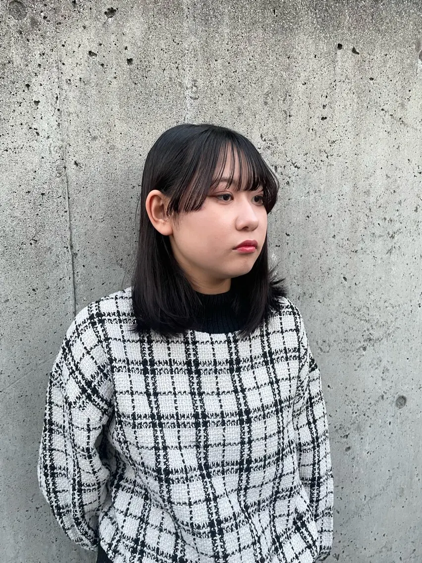 ミディアム カラー カット ヘアカラー トリートメント ハイトーン/レイヤー 似合わせ・ユキノのヘアスタイル