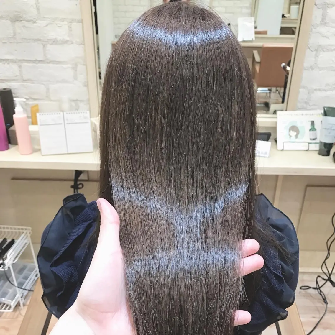 セミロング カラー 髪質改善 ASAMI アサミのヘアスタイル