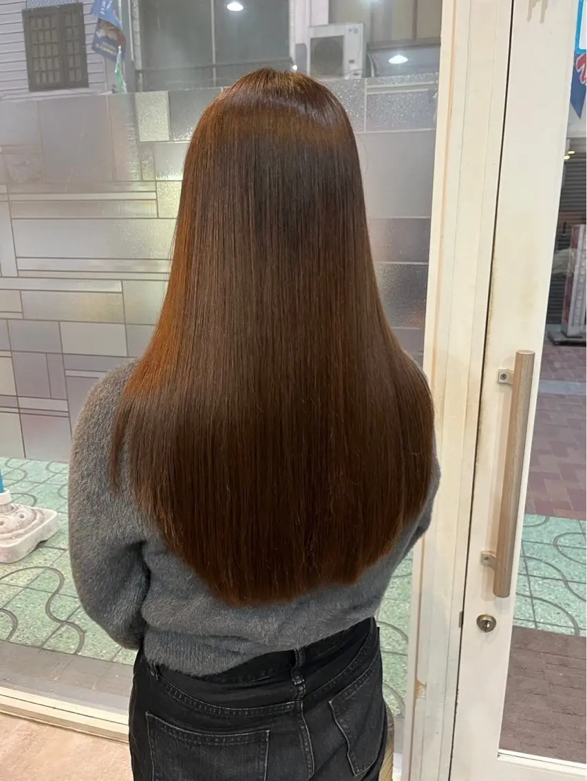 ロング カット 縮毛矯正 艶髪🥣透明感カラー 🫧前田奈津実のヘアスタイル