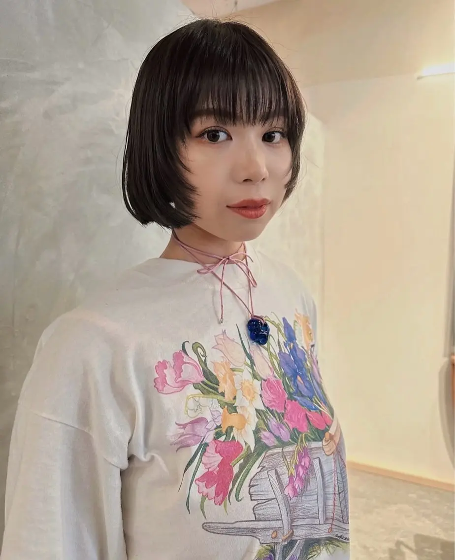 ショート 顔まわりレイヤー レイヤーカット 藤原 怜央のヘアスタイル