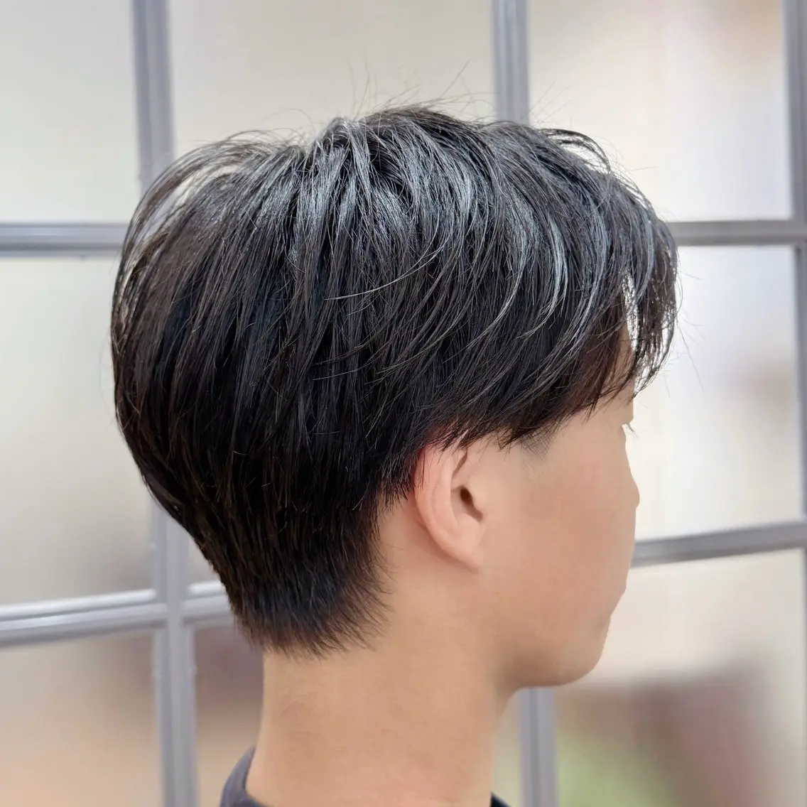 ショート メンズ センターパート コンマヘア ダウンパーマ フェザーパーマ カルマパーマ カット 韓国ヘア/ニュアンス /フェザー/SHINのヘアスタイル