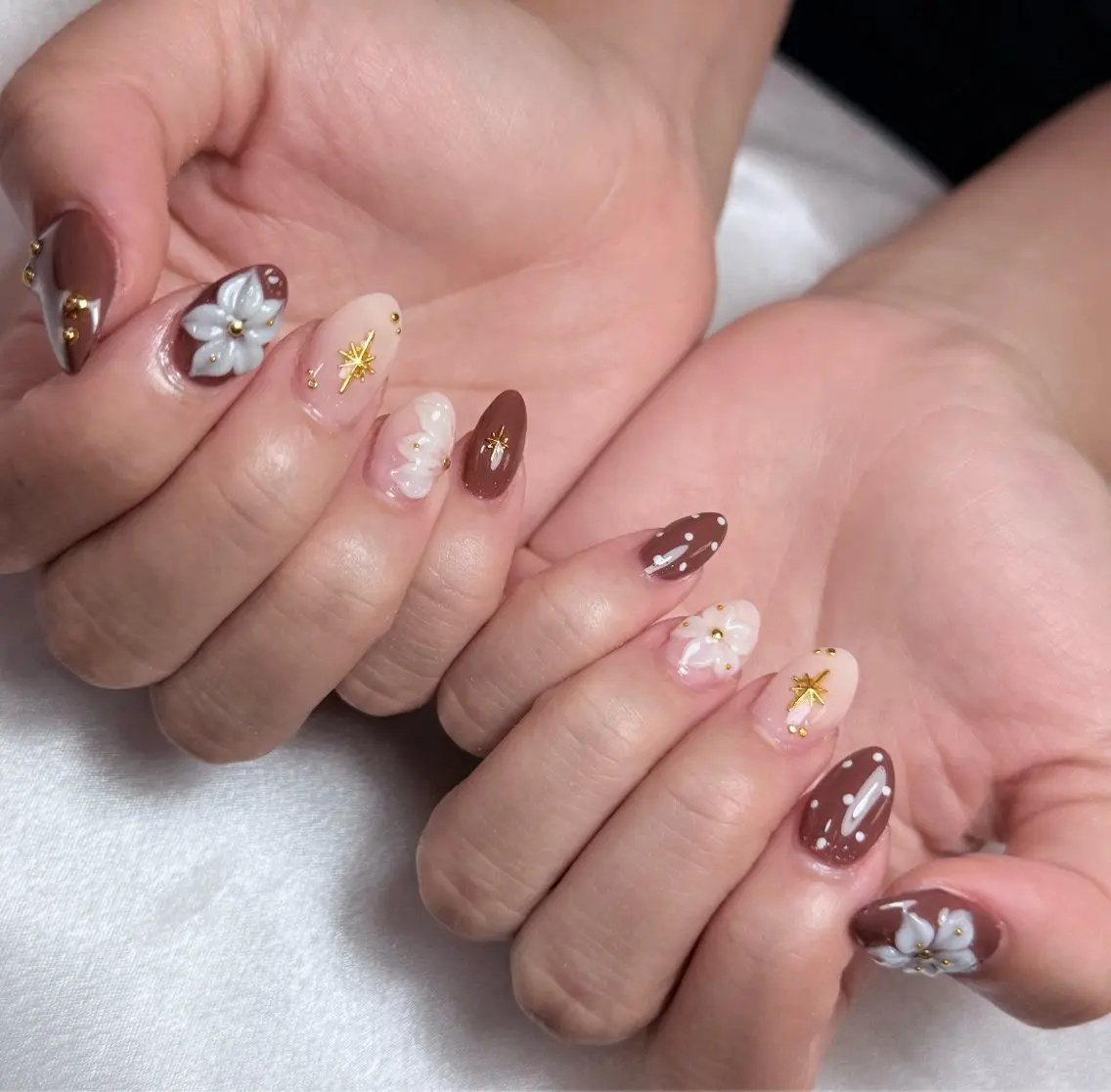 ネイル 桜ネイル 長さ出し フレンチネイル 韓国ネイル マグネットネイル ハンドネイル Kiwami nailsalonのネイルデザイン
