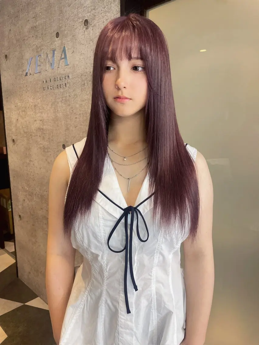 ロング カラー カシス パープルカラー GEM YURI ハイトーンカラーのヘアスタイル