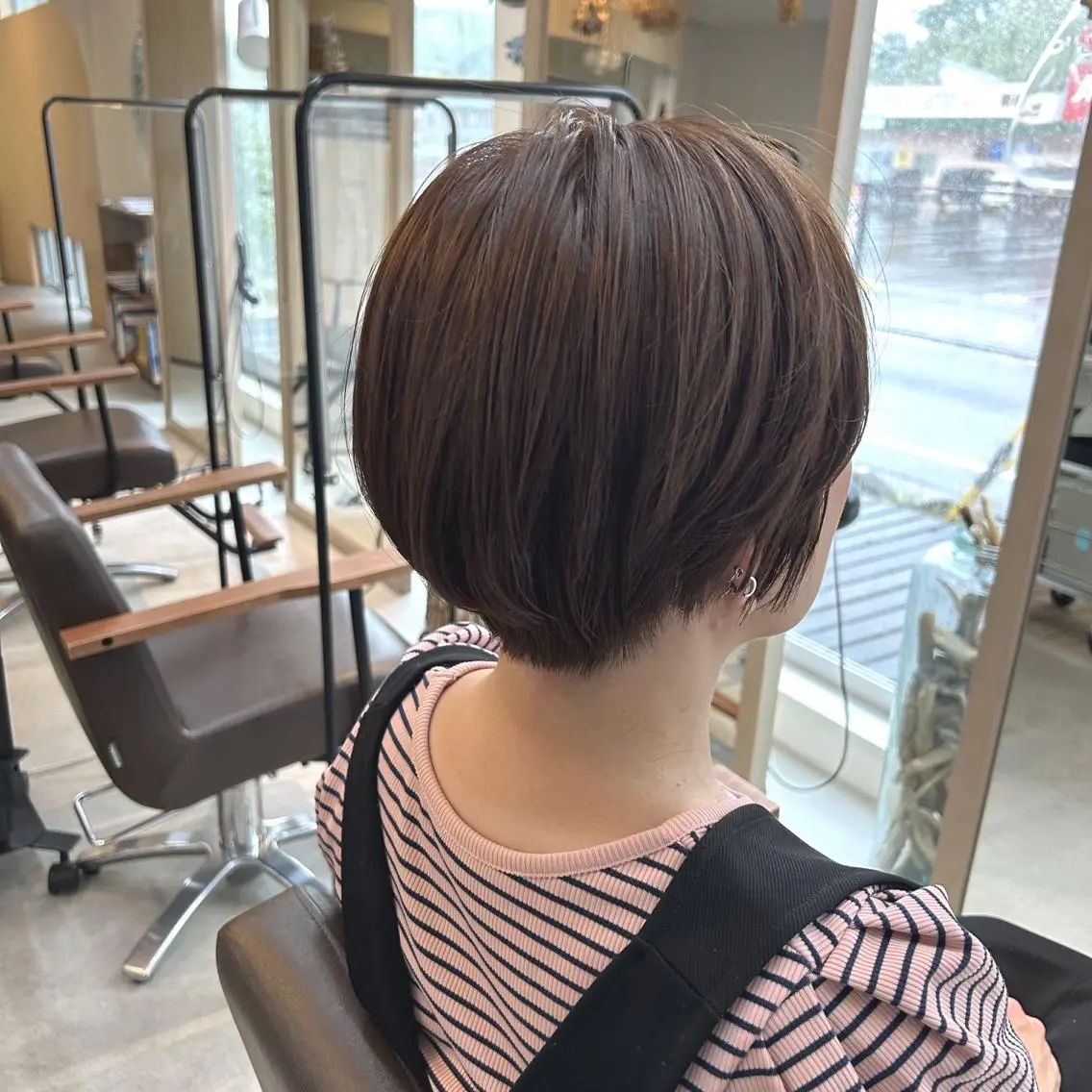 ショート カット ヘアカラー 綿貫 美雪のヘアスタイル