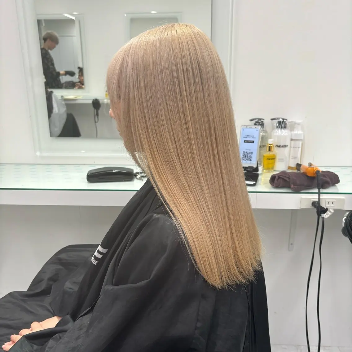 ロング カラー ヘアアレンジ ヘアカラー トリートメント ヘッドスパ ヘアセット ウルフカット×ハイ トーン職人🤍ゆうひのヘアスタイル