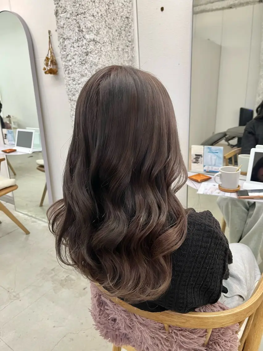 ロング ヘアカラー トリートメント 🌼花屋併設🌼 木下奈々望のヘアスタイル