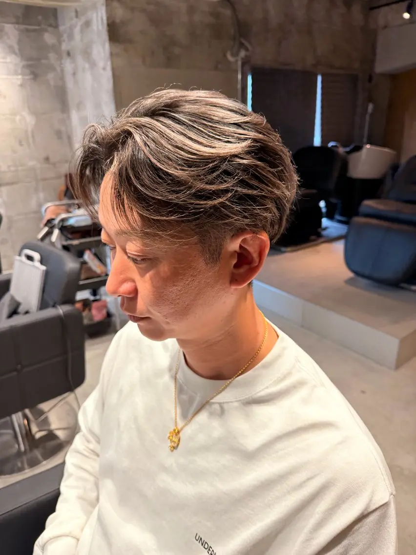 ショート カラー メンズ メンズバレイヤージュ バレイヤージュ レイヤーカット カット ヘアカラー トリートメント ヘアセット メンズ特化 しゅうへいのヘアスタイル