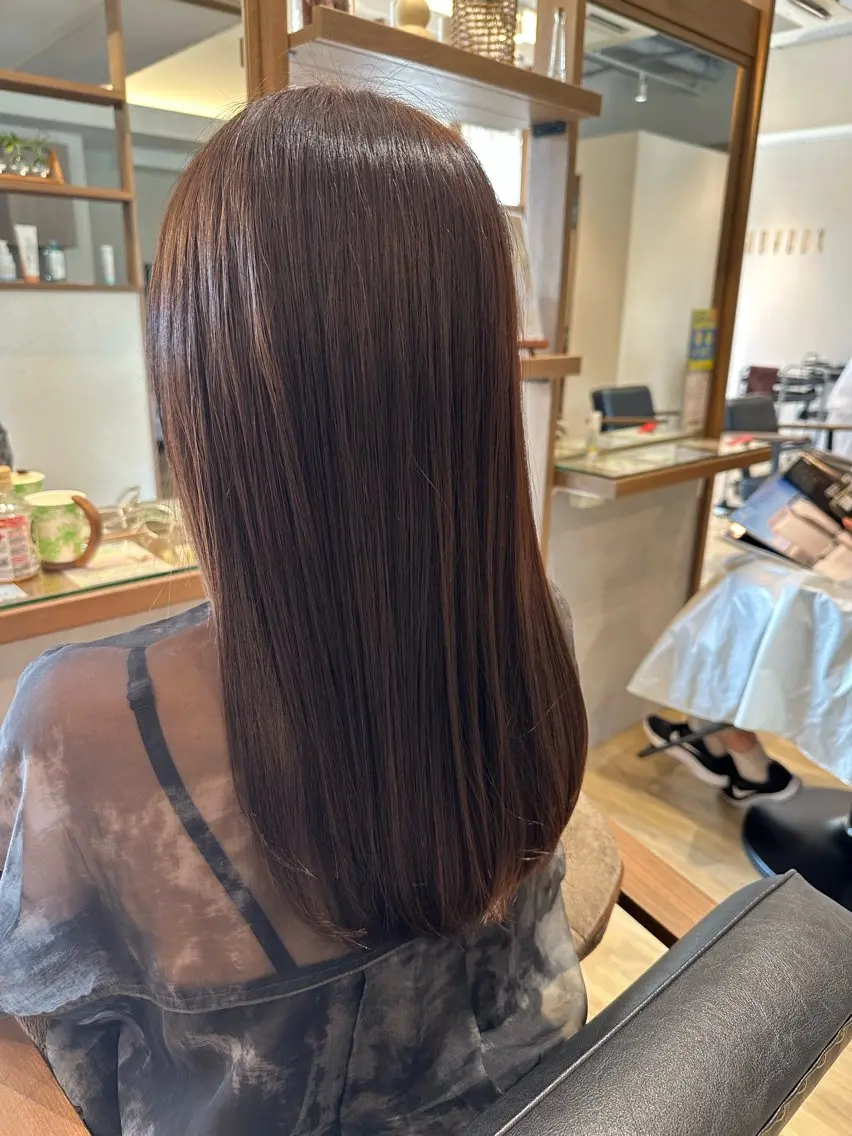 ロング 石原 麻菜のヘアスタイル