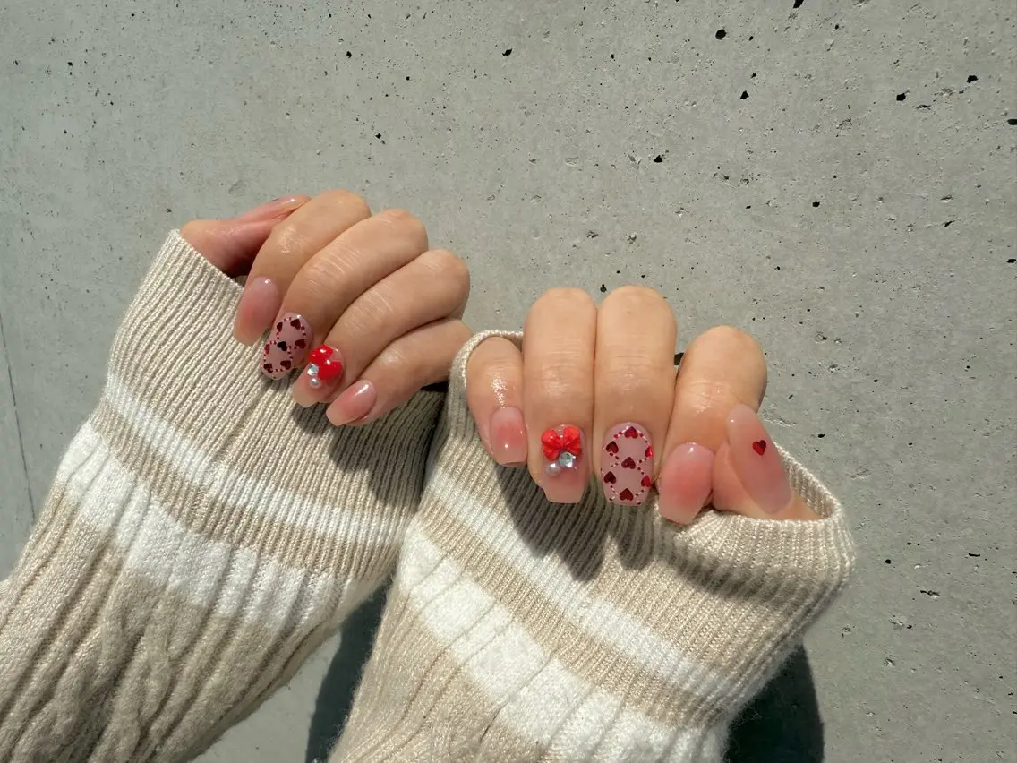 ネイル ハート 韓国ネイル リボン ワンホンネイル ハンドネイル ëmma nail_ by chulaのネイルデザイン
