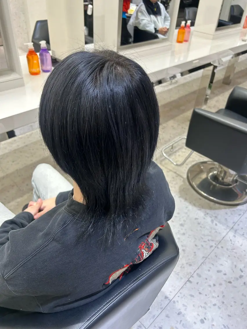 カラー メンズ 𝐑𝐈𝐎ྀིのヘアスタイル