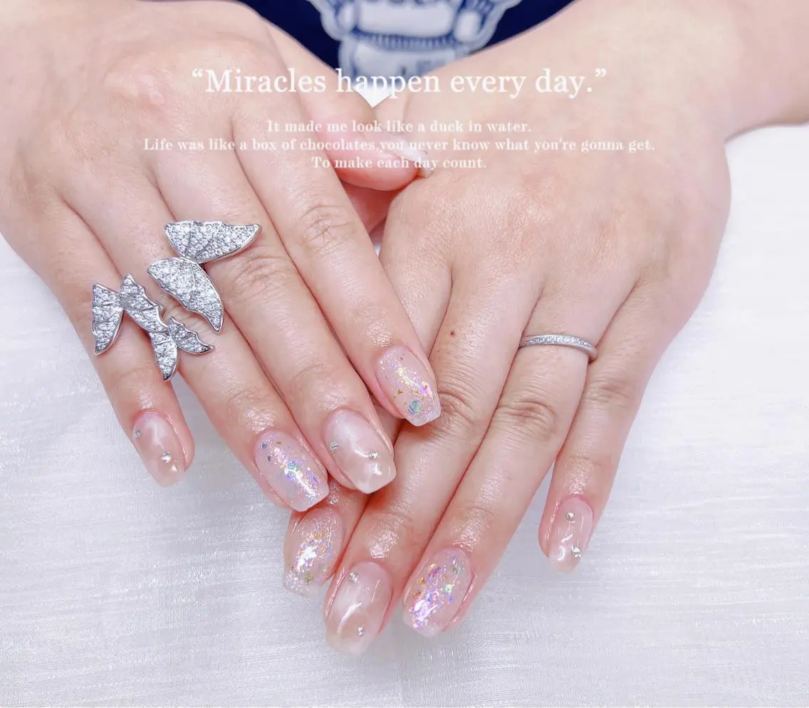 ネイル ニュアンスネイル ハンドネイル AngelChris ビューティーサロンのネイルデザイン